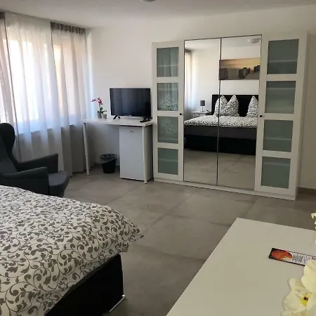 S-an Daily Zentrum * Stuttgart